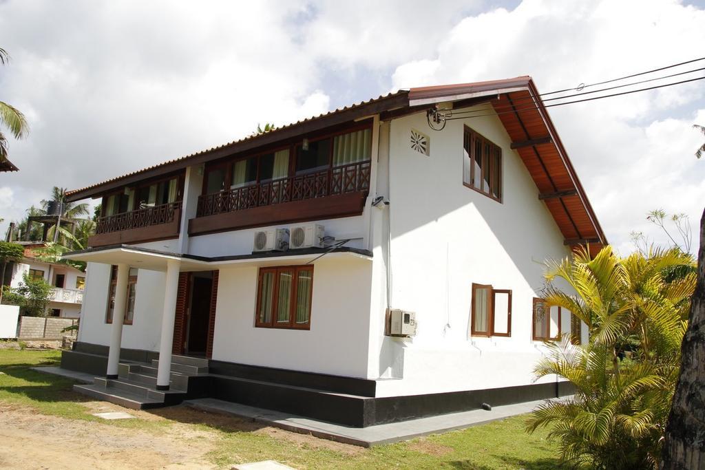 Acquabey Surf Villa มาตารา ภายนอก รูปภาพ