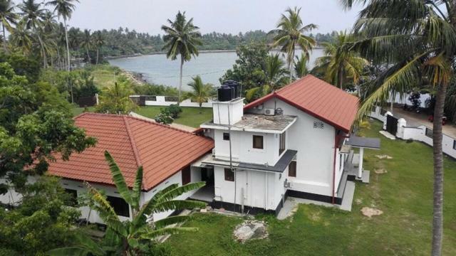 Acquabey Surf Villa มาตารา ภายนอก รูปภาพ